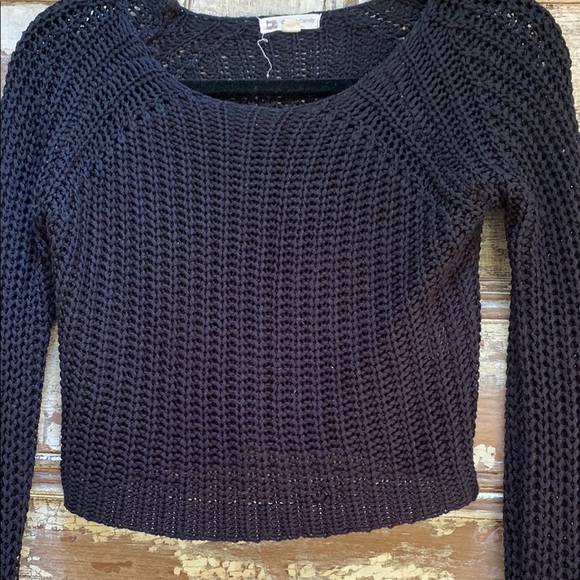 Cotton Candy Open Weave Black Knit Crop Top, Size Small - Picture 5 of 5